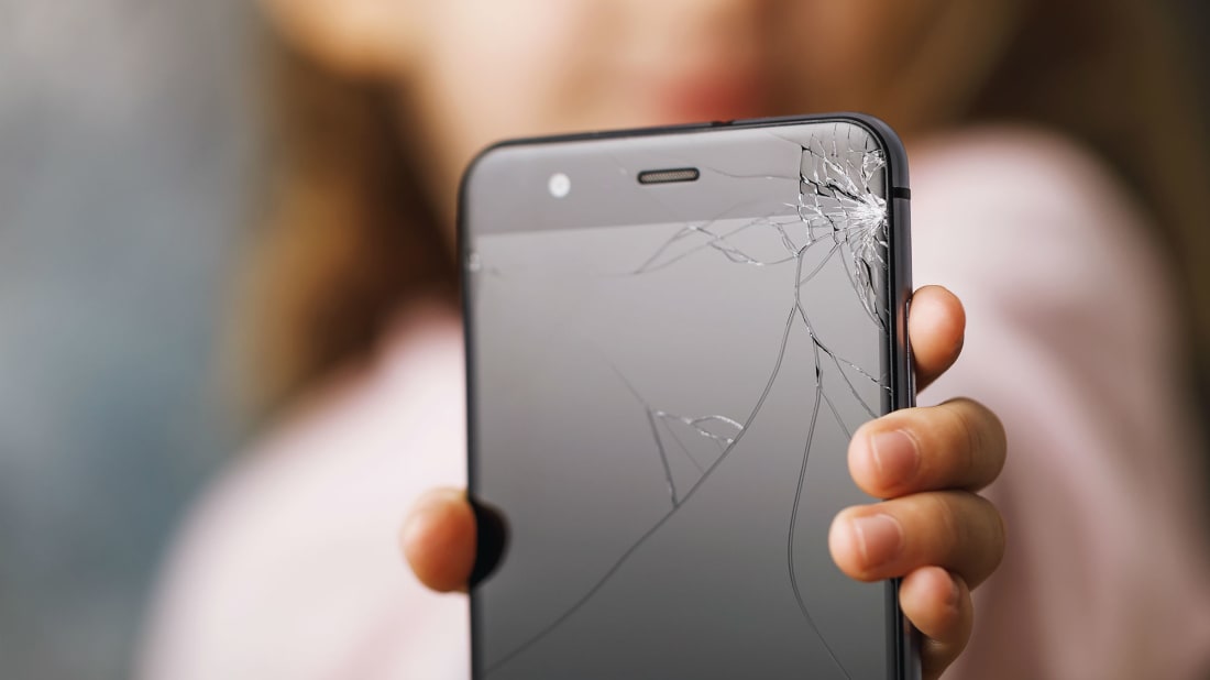Sprint Will Fix the Cracked Screen on Your Samsung Galaxy Sprint Will Fix the Cracked Screen on Your Samsung Galaxy