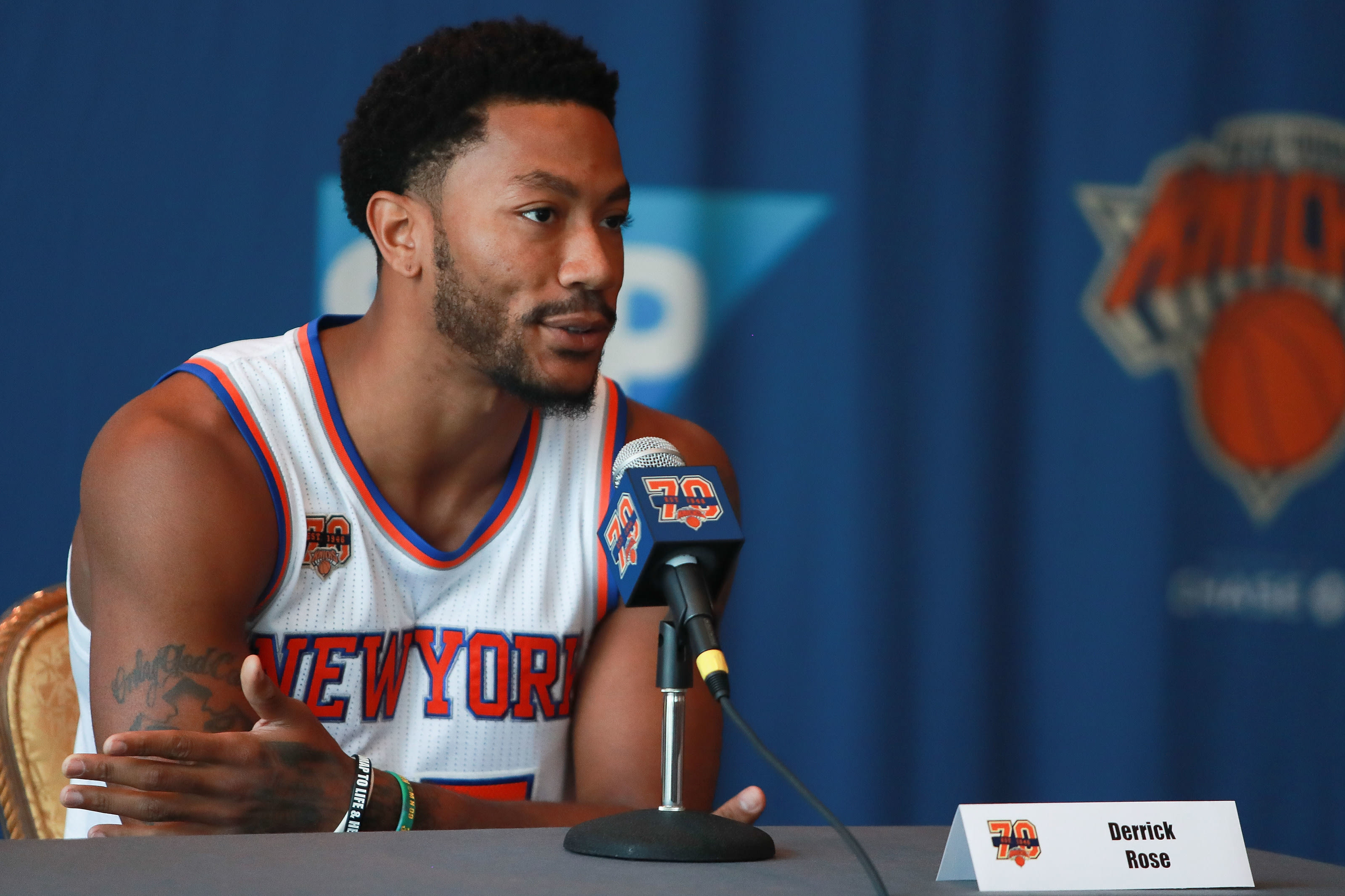 Derrick rose knicks online