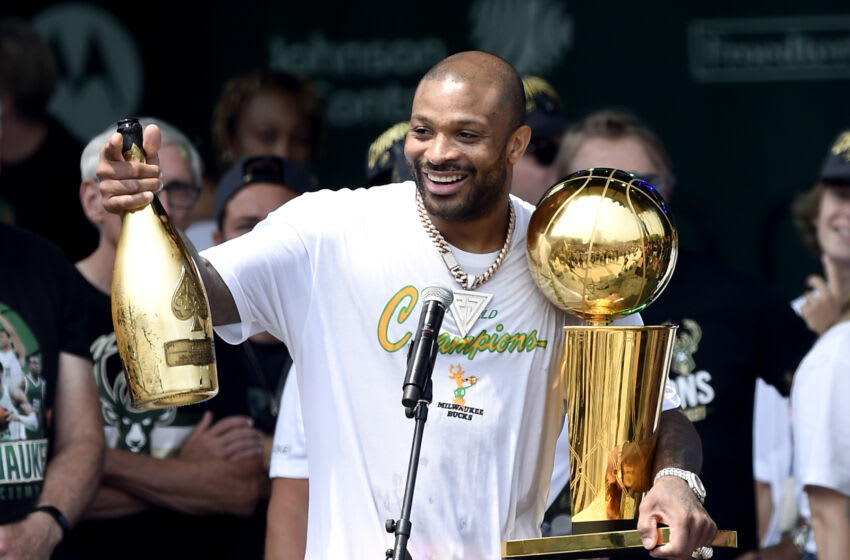 ファングッズ nba champion Milwaukee bucks pj tucker P.J. Tucker Milwaukee Bucks 2021 NBA Champions Bobblehead | eBay