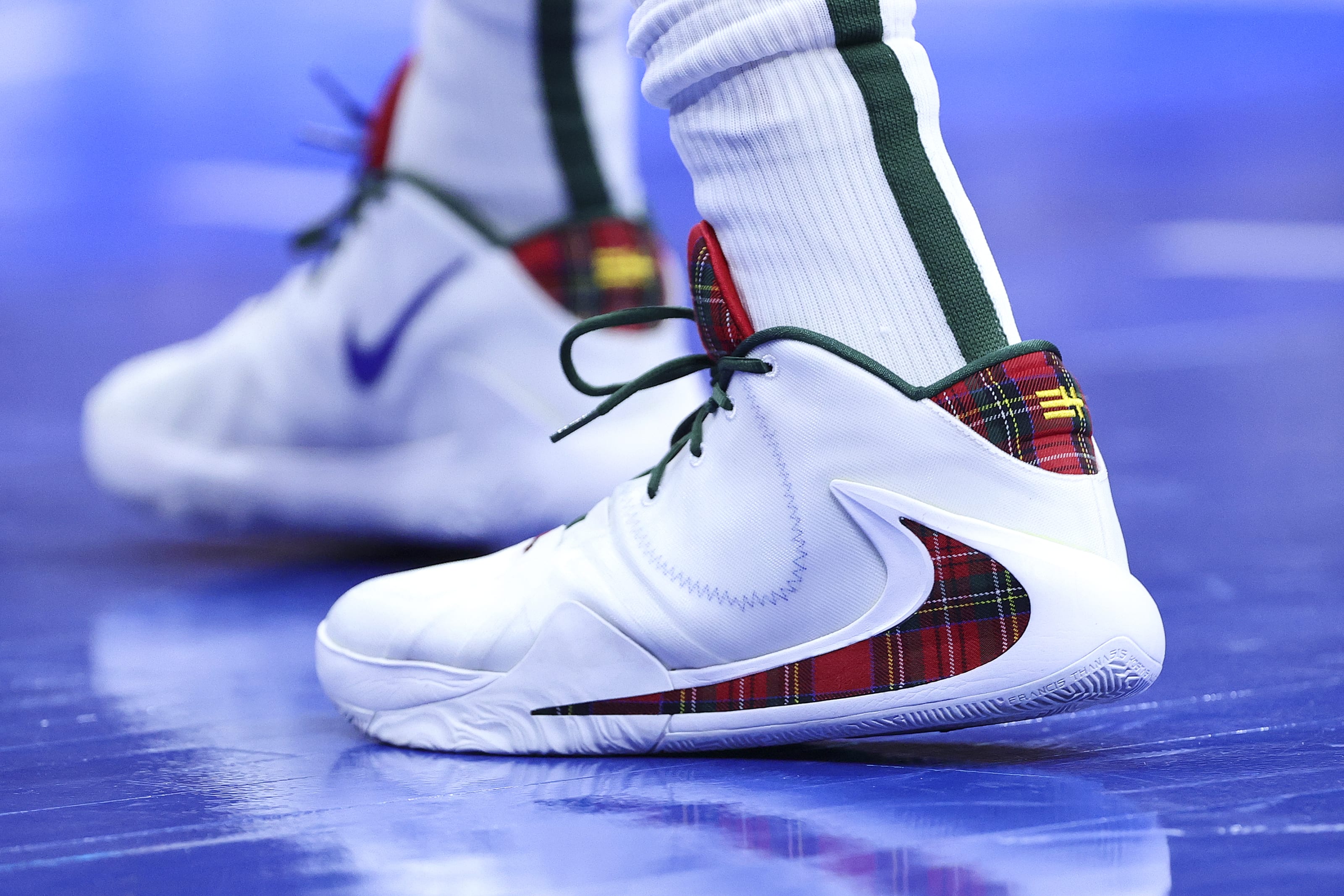 nike milwaukee bucks shoes