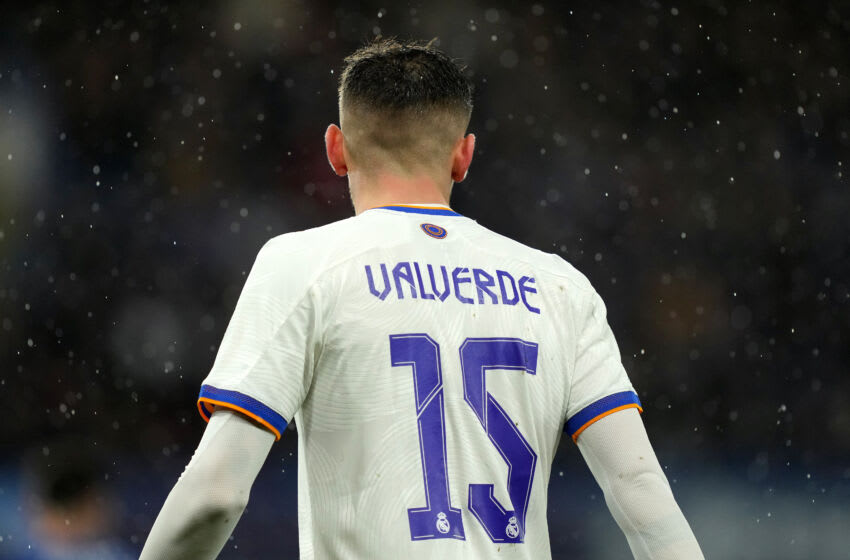 Real Madrid CM Fede Valverde #15 Valverde 23/24 Real Madrid
