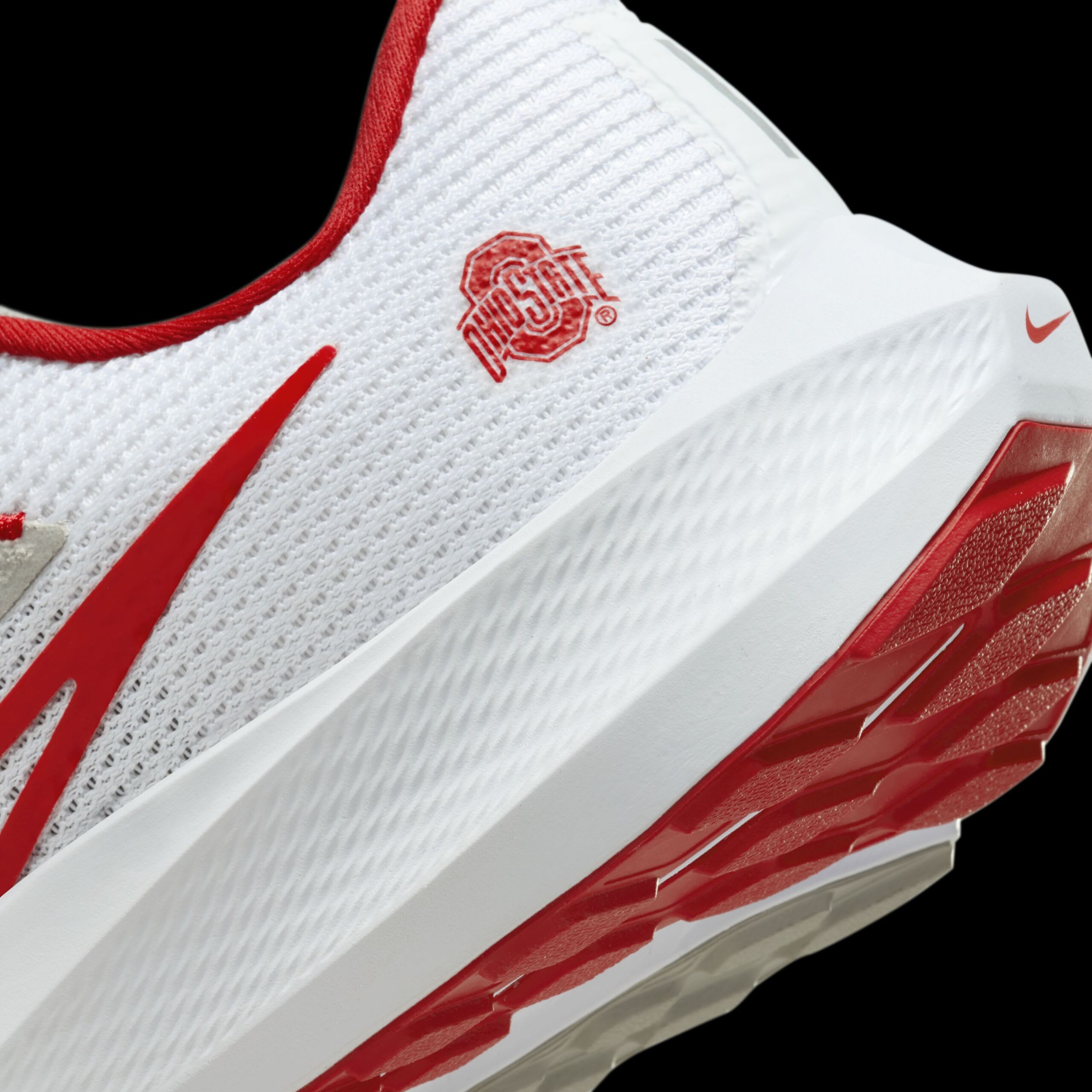 nike air zoom pegasus 38 ohio state