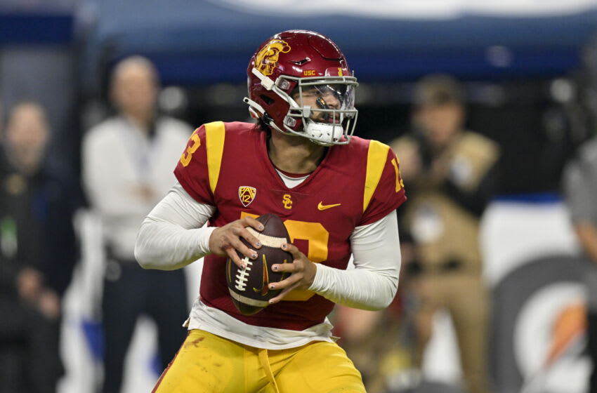 ranking-the-top-15-college-football-starting-quarterbacks-for-2023