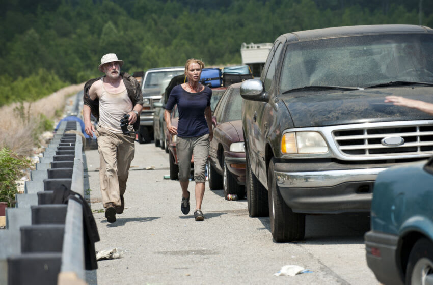 How does Andrea die in The Walking Dead?