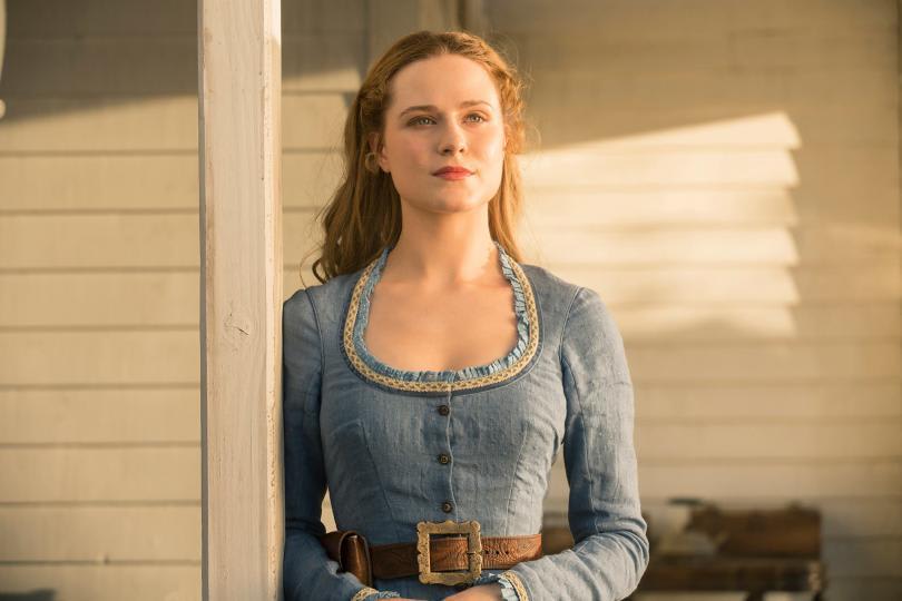 Dolores Abernathy's evolution by costume designs