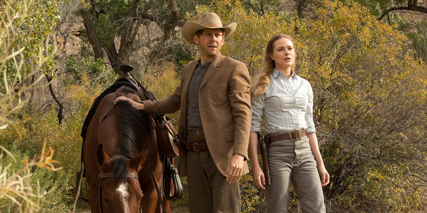 Dolores Abernathy's evolution by costume designs Dolores Abernathy's evolution by costume designs