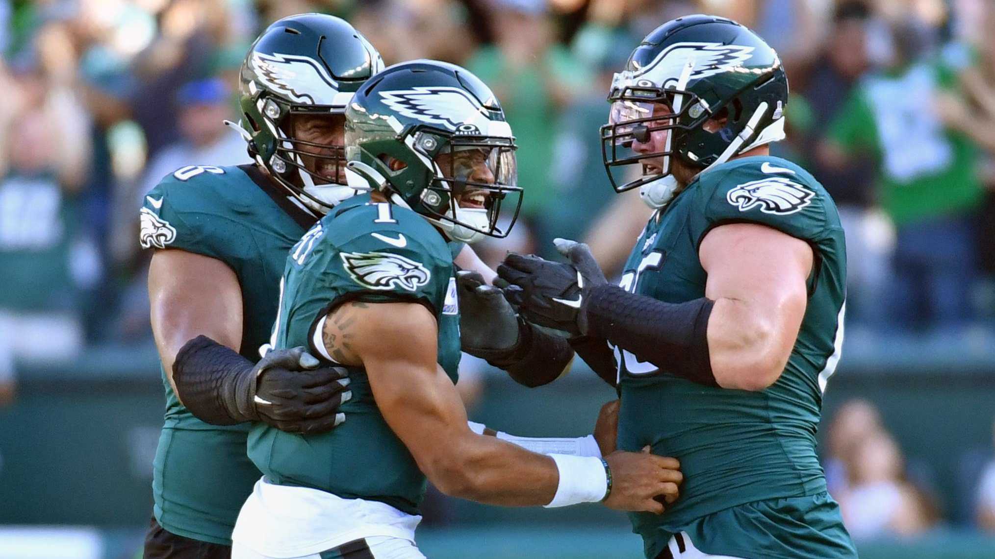 https://minutemedia-ressh.cloudinary.com/image/upload/c_crop,w_2029,h_1141,x_0,y_0/v1752412219/shape/cover/sport/Jordan-Mailata-Lane-Johnson-52a104fb3bf8dbef21acd3a364cfb686.jpg