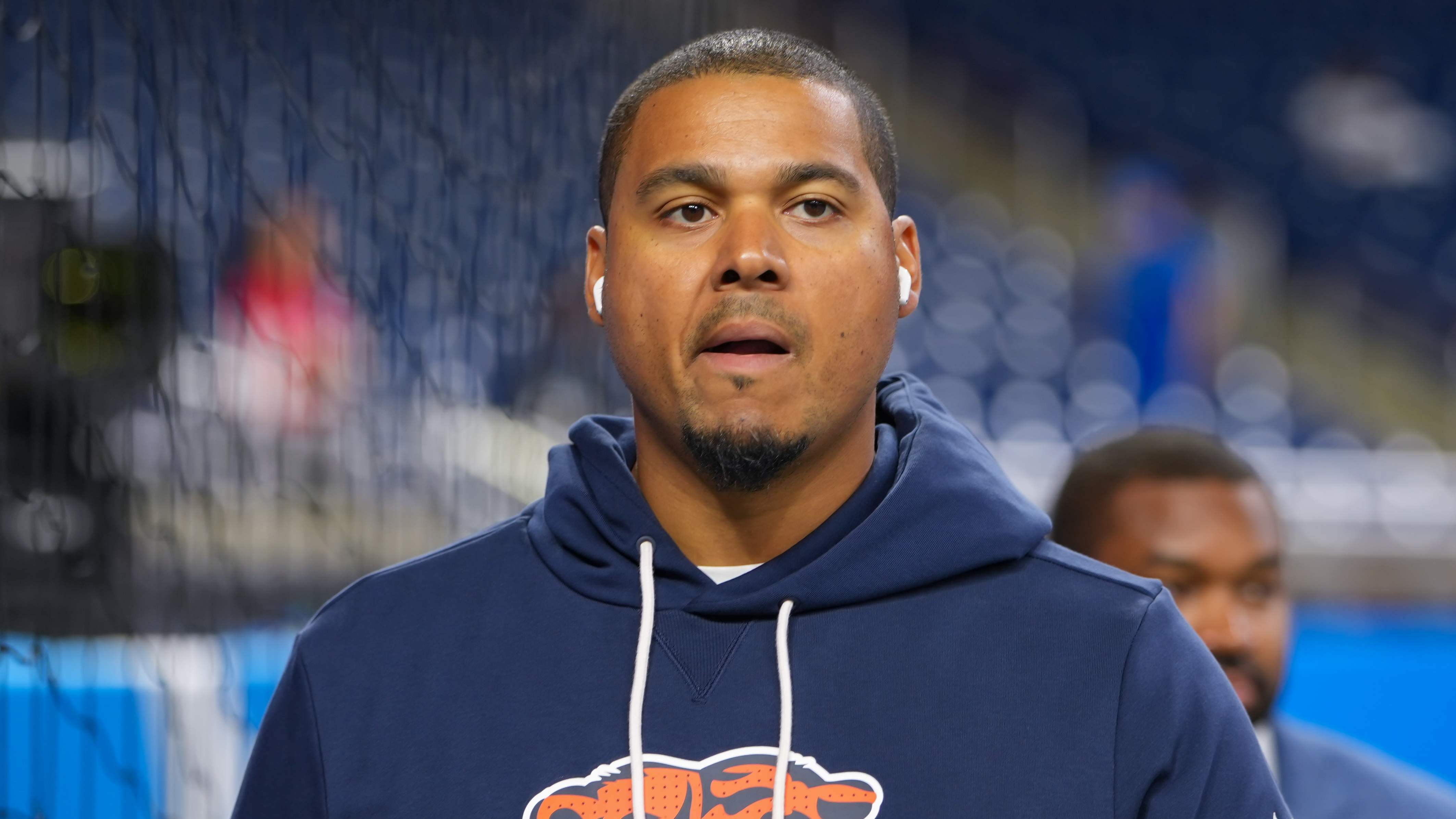 Bears quickly pull the plug on $110 million underachiever in 2026 mock draft