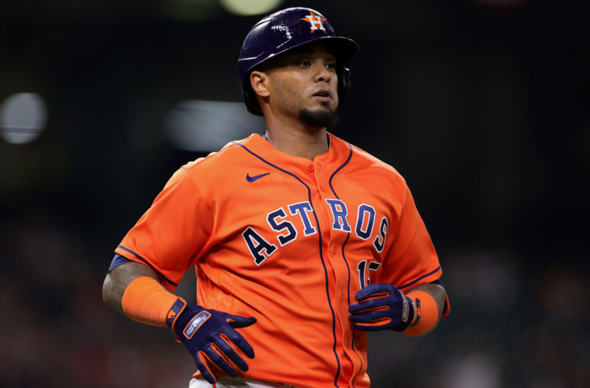 Astros, Martin Maldonado agree to contract extension