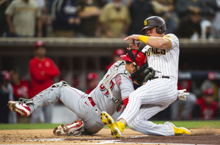 Padres' Luke Voit in hot water after controversial slide against Reds